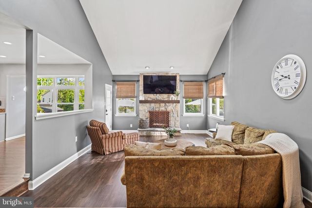 2301 DERBY DR, Cinnaminson, NJ 08077