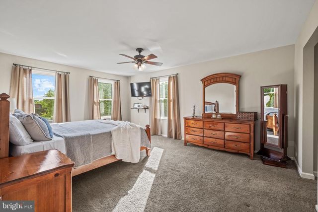 2301 DERBY DR, Cinnaminson, NJ 08077