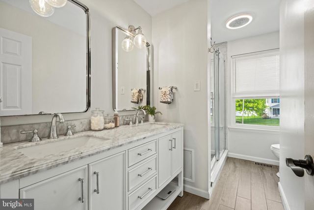 2301 DERBY DR, Cinnaminson, NJ 08077