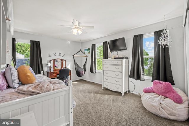 2301 DERBY DR, Cinnaminson, NJ 08077
