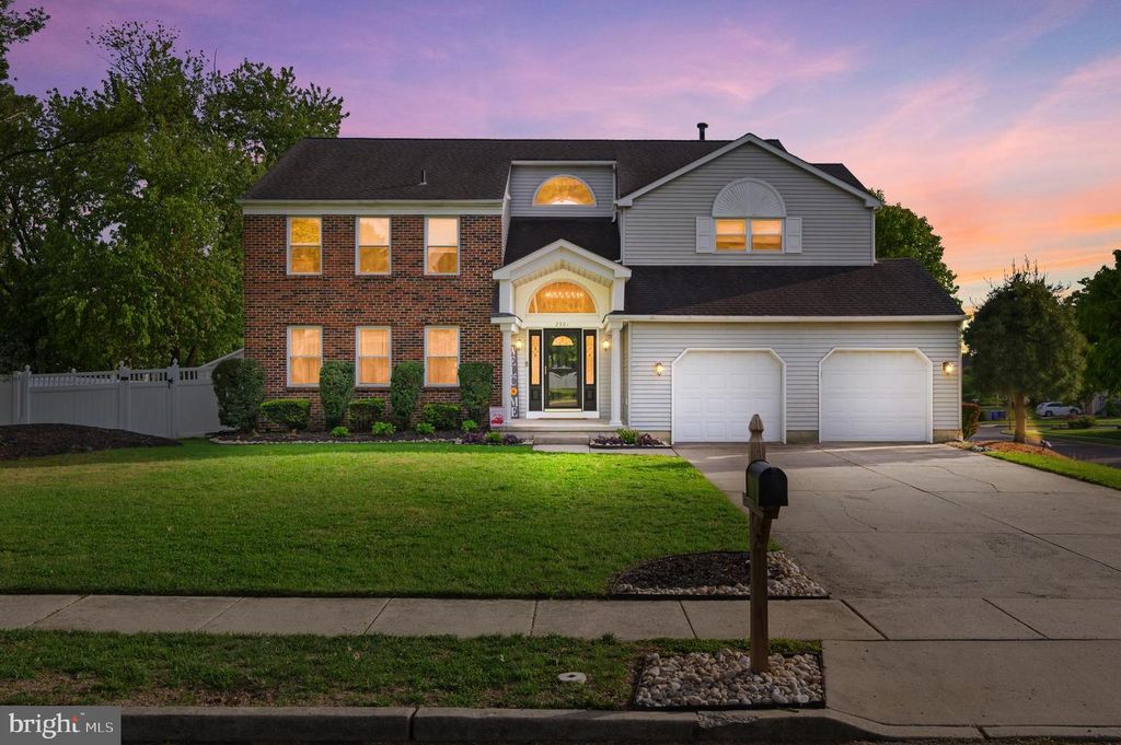 2301 DERBY DR, Cinnaminson, NJ 08077