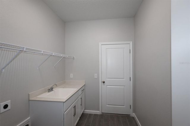 6868 YELLOW WARBLER BEND, St Cloud, FL 34773