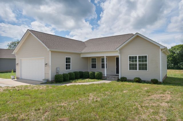 3232 Owl Hollow Rd, Belvidere, TN 37306