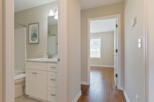 3232 Owl Hollow Rd, Belvidere, TN 37306