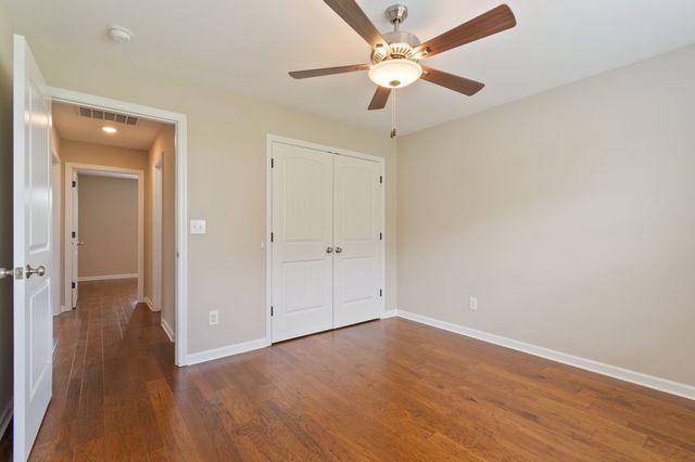 3232 Owl Hollow Rd, Belvidere, TN 37306