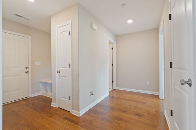 3232 Owl Hollow Rd, Belvidere, TN 37306