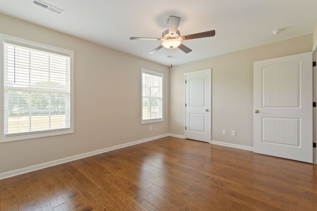 3232 Owl Hollow Rd, Belvidere, TN 37306