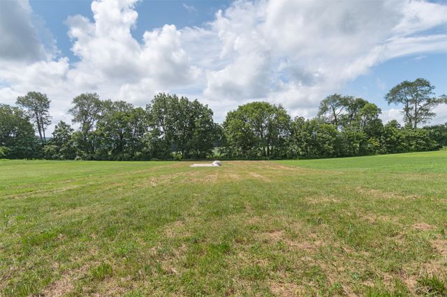 3232 Owl Hollow Rd, Belvidere, TN 37306