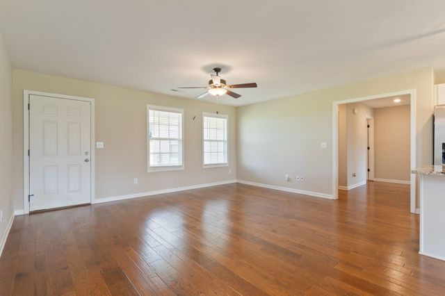 3232 Owl Hollow Rd, Belvidere, TN 37306