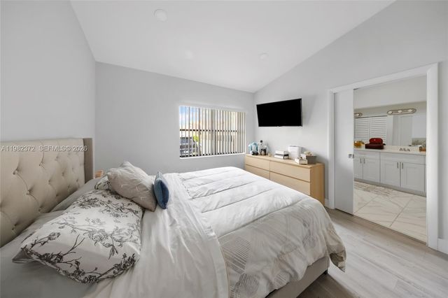 6637 NW 181st Ln 6637, Hialeah, FL 33015