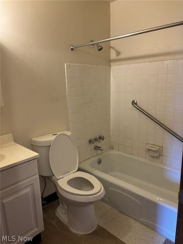 23831 David Drive 205, North Olmsted, OH 44070
