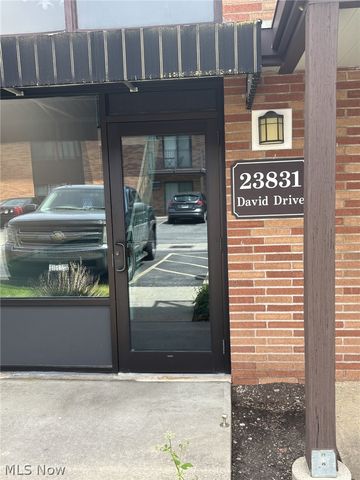 23831 David Drive 205, North Olmsted, OH 44070