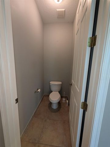 2851 W Prospect Road 701, Tamarac, FL 33309