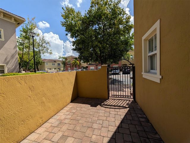 2851 W Prospect Road 701, Tamarac, FL 33309