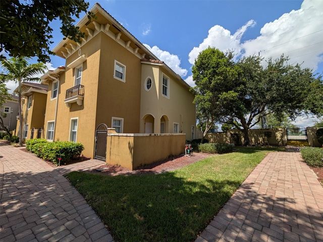 2851 W Prospect Road 701, Tamarac, FL 33309