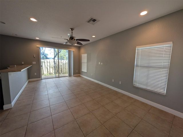 2851 W Prospect Road 701, Tamarac, FL 33309