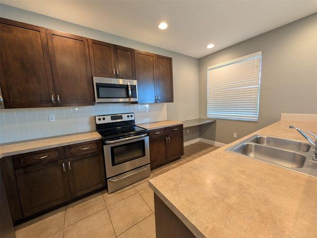 2851 W Prospect Road 701, Tamarac, FL 33309