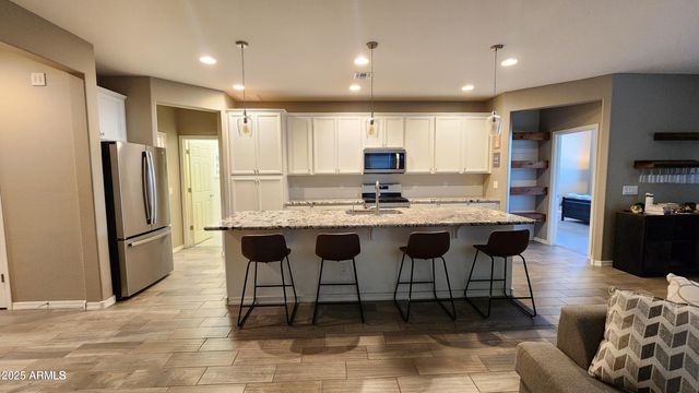 7925 S 24TH Way, Phoenix, AZ 85042