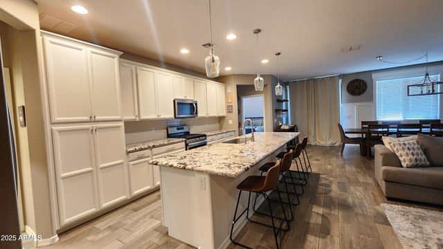 7925 S 24TH Way, Phoenix, AZ 85042