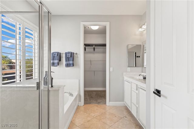 1081 Maple Bend Court, Las Vegas, NV 89138