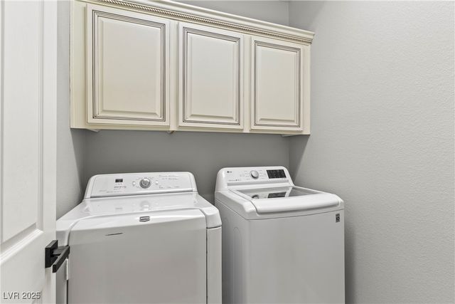 1081 Maple Bend Court, Las Vegas, NV 89138