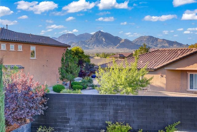 1081 Maple Bend Court, Las Vegas, NV 89138