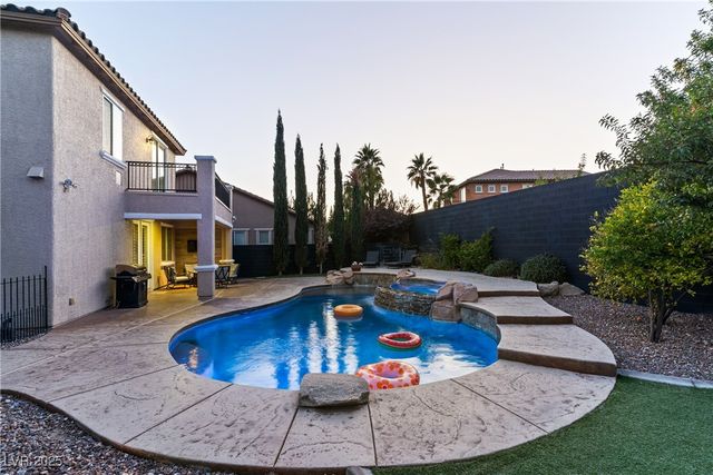 1081 Maple Bend Court, Las Vegas, NV 89138