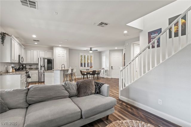 1081 Maple Bend Court, Las Vegas, NV 89138