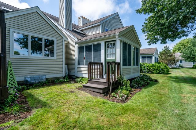7 Ironwood Path, Mashpee, MA 02649