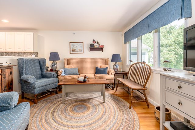 7 Ironwood Path, Mashpee, MA 02649
