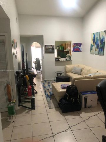 31 NE 13th Ave 5, Homestead, FL 33033