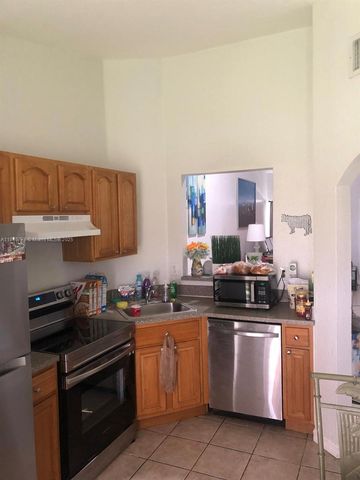 31 NE 13th Ave 5, Homestead, FL 33033