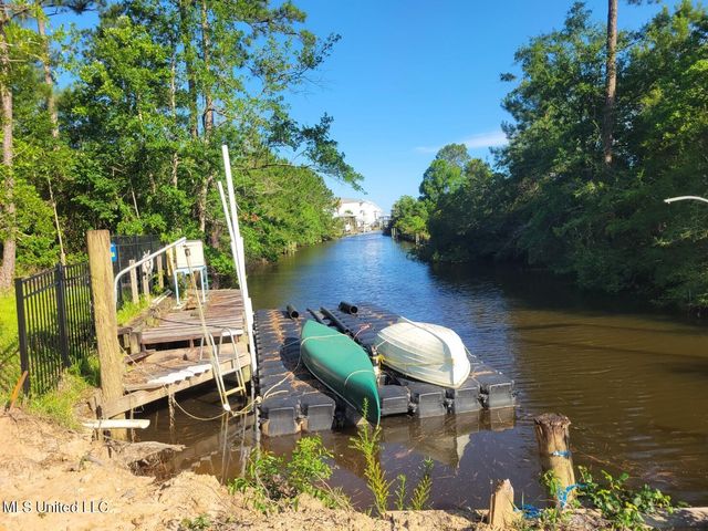 350 Loulu Place, Diamondhead, MS 39525