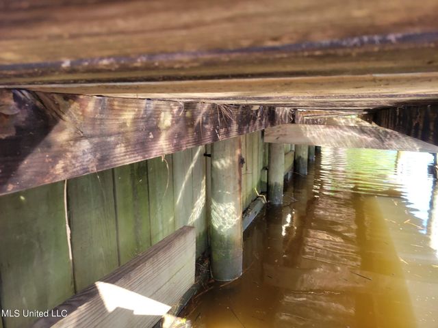 350 Loulu Place, Diamondhead, MS 39525