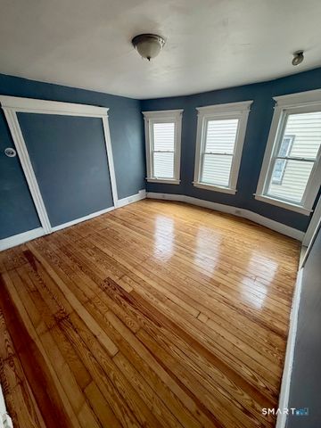 2391 Main Street, Bridgeport, CT 06606