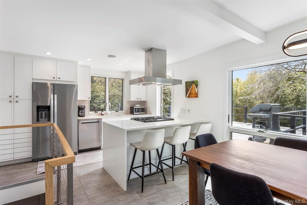 279 Bay Walk, Fire Island Pines, NY 11782 — photo 3