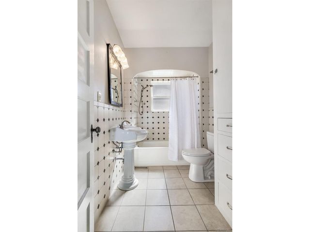 825 6th Ave, Longmont, CO 80501