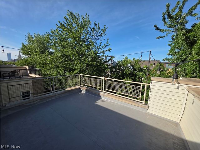 2282 W 5th Street, Cleveland, OH 44113