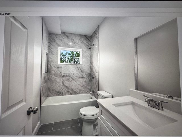 1280 Middlesex 5, Lowell, MA 01851