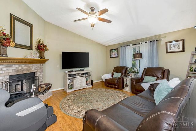 382 Broadway Street, Hamilton Twp, OH 45039