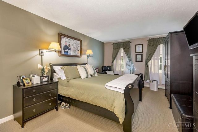 382 Broadway Street, Hamilton Twp, OH 45039