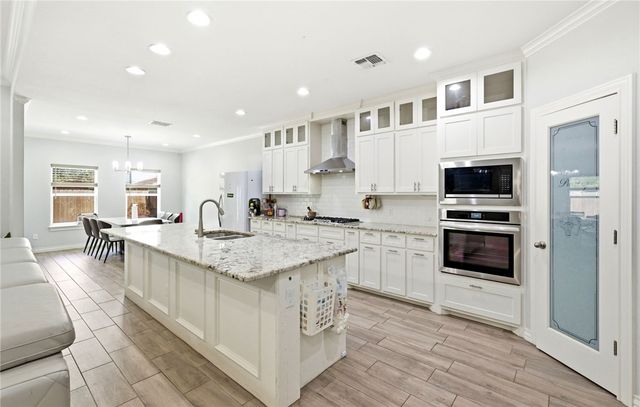2433 Manuel, Corpus Christi, TX 78414