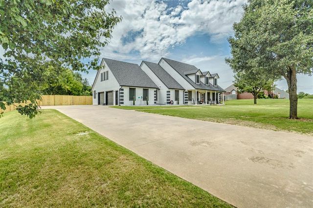 1400 E Eagle Nest Terrace, Mustang, OK 73064