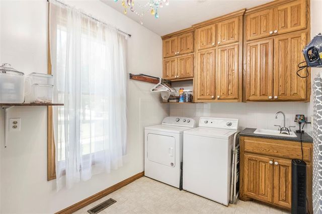 1400 E Eagle Nest Terrace, Mustang, OK 73064