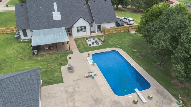 1400 E Eagle Nest Terrace, Mustang, OK 73064