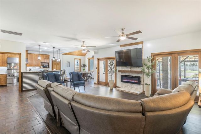 1400 E Eagle Nest Terrace, Mustang, OK 73064