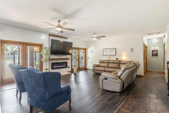 1400 E Eagle Nest Terrace, Mustang, OK 73064