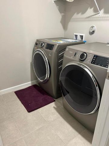 5630 N Enclave Drive, Mangonia Park, FL 33407