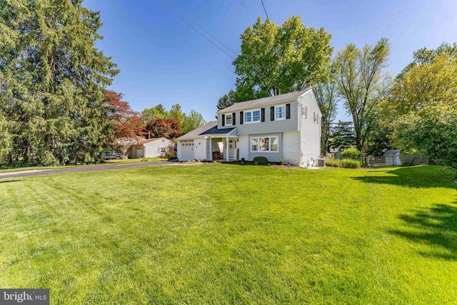 120 LAKEVIEW DR, Exton, PA 19341