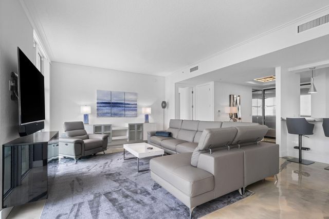 347 N New River Dr E Ph7, Fort Lauderdale, FL 33301